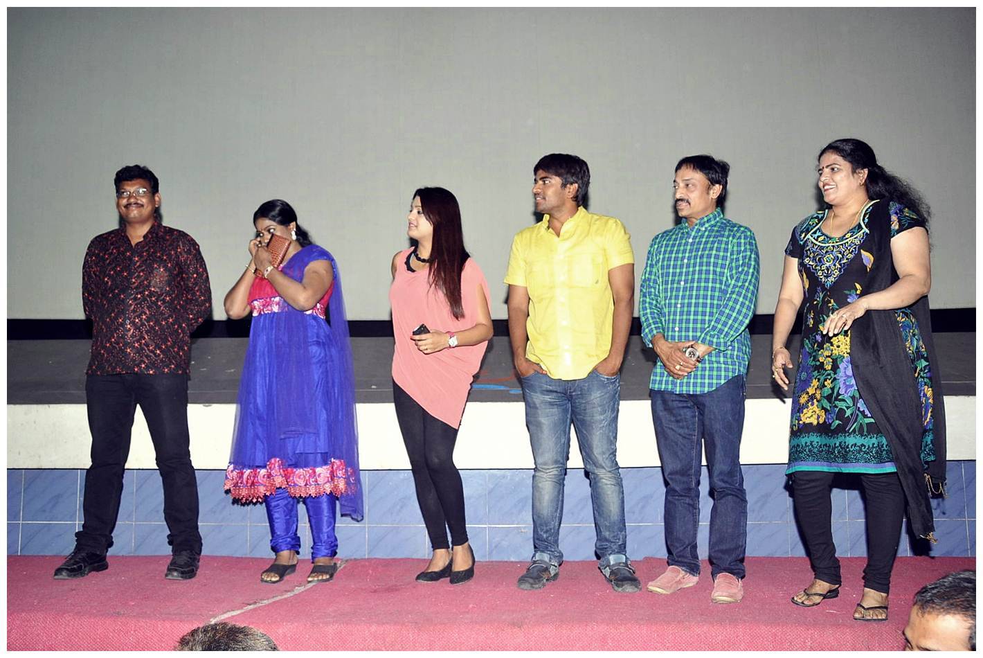 Gola Seenu Movie team in Usha Mayuri Theater Pictures | Picture 429537