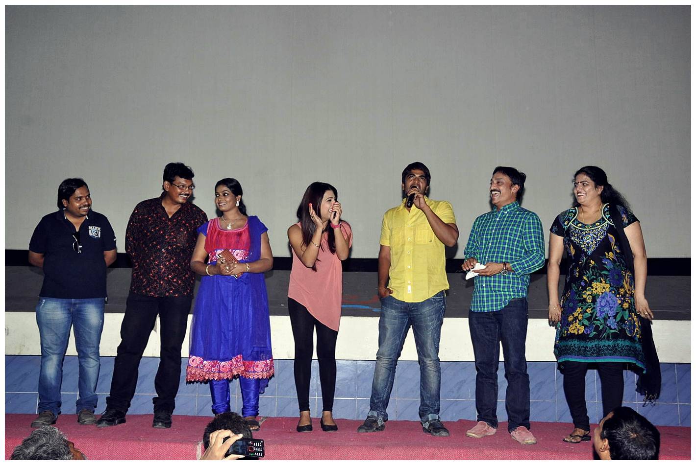Gola Seenu Movie team in Usha Mayuri Theater Pictures | Picture 429542