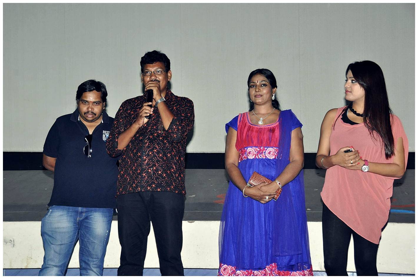 Gola Seenu Movie team in Usha Mayuri Theater Pictures | Picture 429553