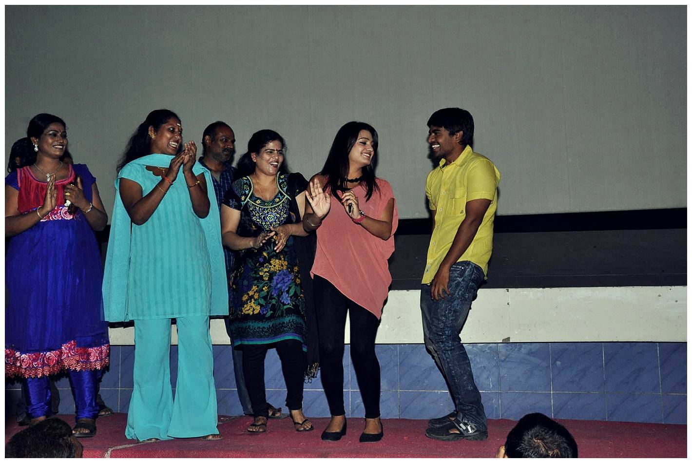 Gola Seenu Movie team in Usha Mayuri Theater Pictures | Picture 429563