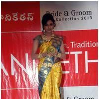 Actress Vitika at Kalanikethan Bride & Groom Collection 2013 Pictures | Picture 442385