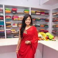 Madhavi Latha - Madhavi Latha Launches Sree Parinaya Designer Showroom Photos | Picture 533586