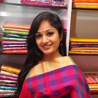 Madhavi Latha - Madhavi Latha Launches Sree Parinaya Designer Showroom Photos | Picture 533598
