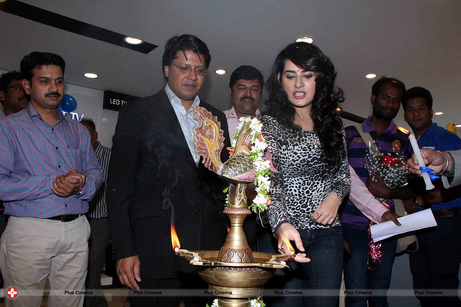 Archana Launches Samsung Plaza by Pai International Electronics Ltd Photos | Picture 544967