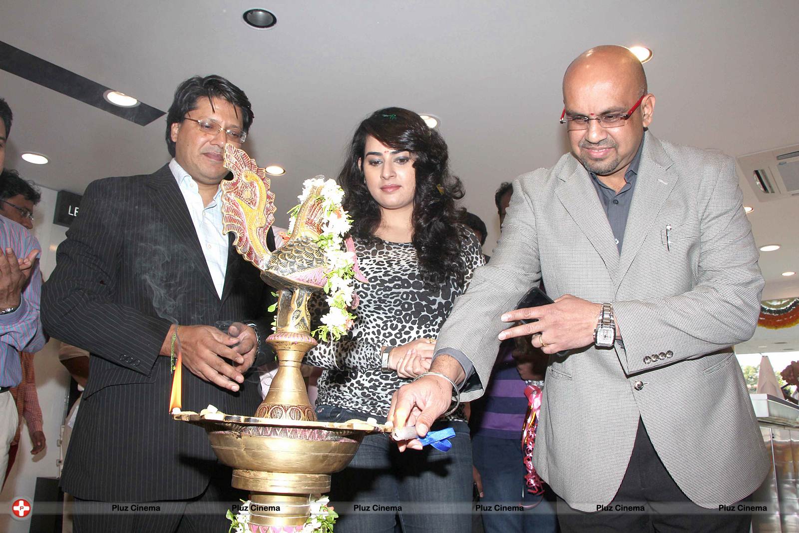 Archana Launches Samsung Plaza by Pai International Electronics Ltd Photos | Picture 544993