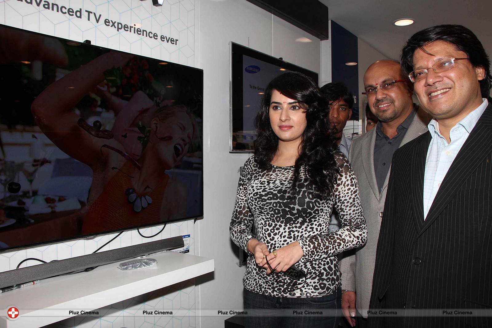 Archana Launches Samsung Plaza by Pai International Electronics Ltd Photos | Picture 545028