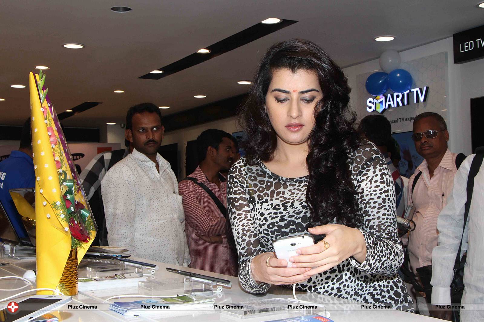 Archana Launches Samsung Plaza by Pai International Electronics Ltd Photos | Picture 545041