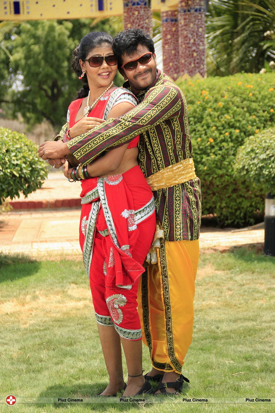 Snehame Thoduga Movie Hot Stills | Picture 549638