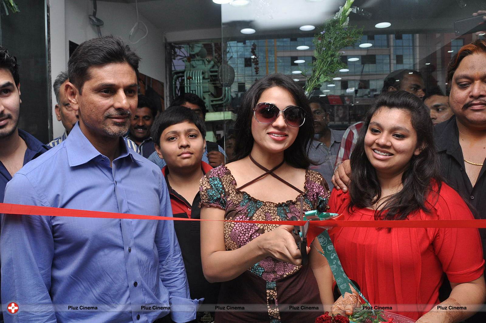 Reshma - Reshma Launches Saberi's 12th Optical Showroom at Kondapur Photos | Picture 553641