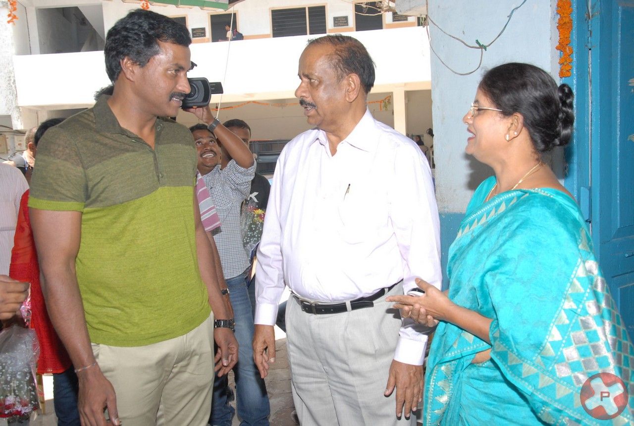 Sunil Birthday celebrations in Devanar Foundation Pictures | Picture 395833