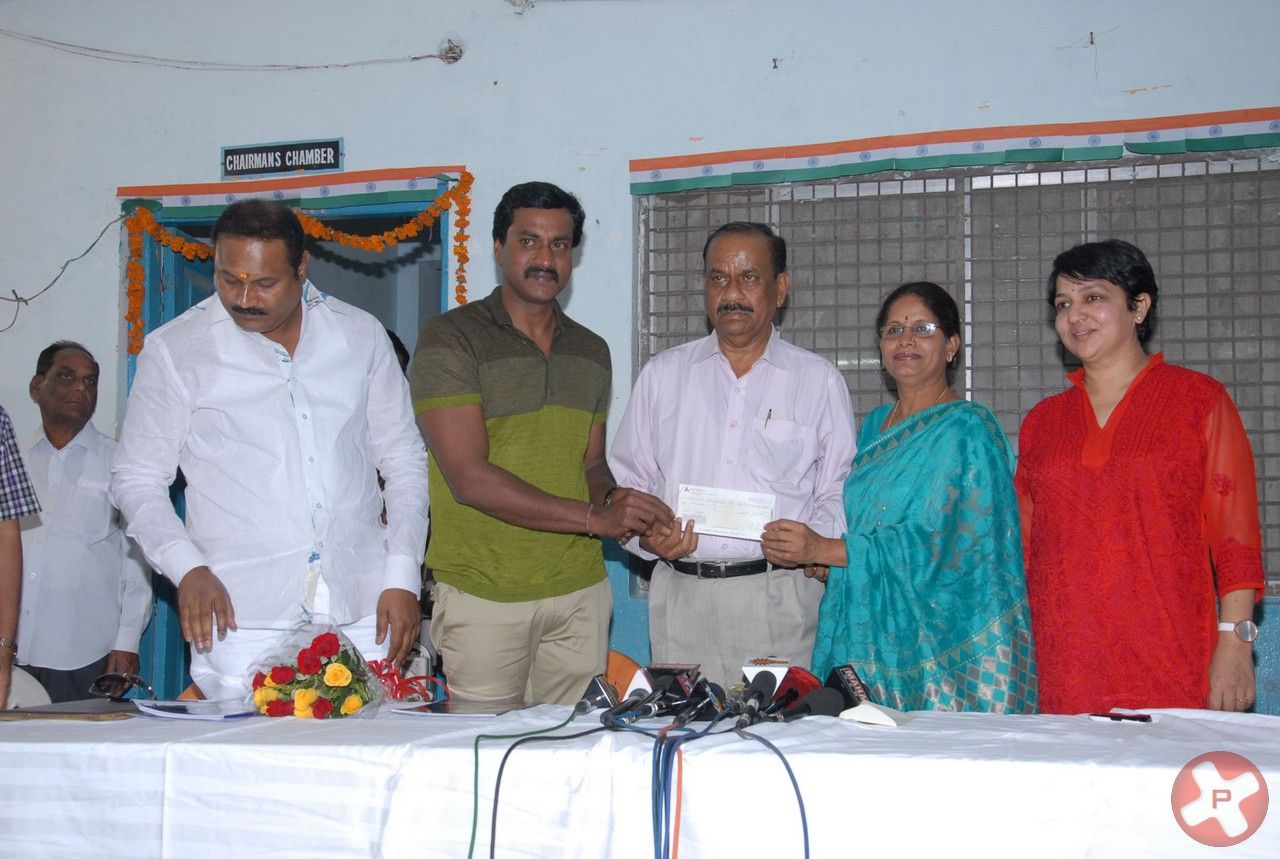 Sunil Birthday celebrations in Devanar Foundation Pictures | Picture 395861