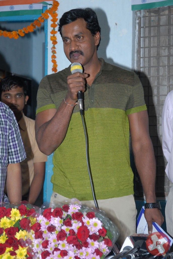 Sunil Birthday celebrations in Devanar Foundation Pictures | Picture 395865