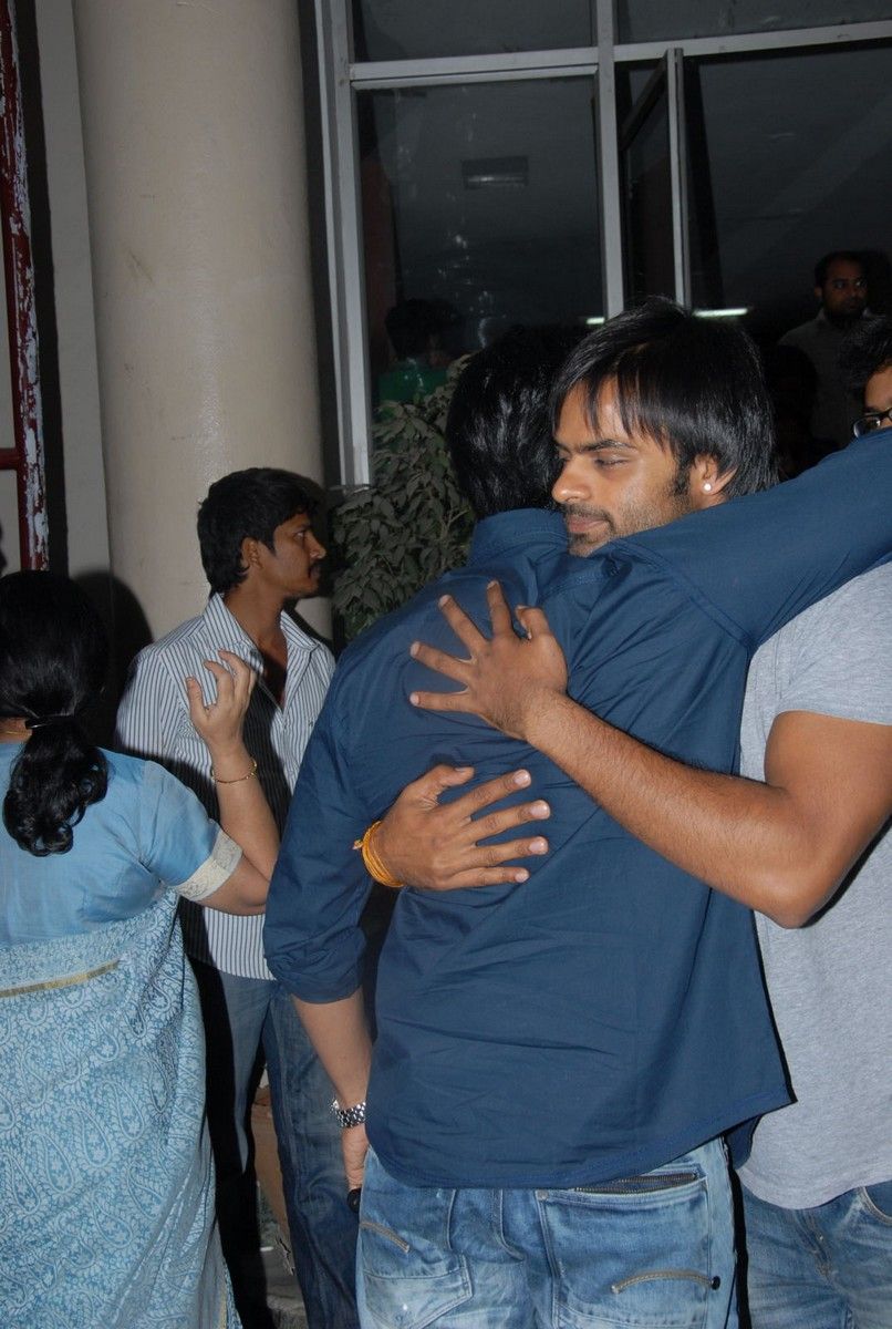 Nayak Movie Premier Show Pictures | Picture 359299