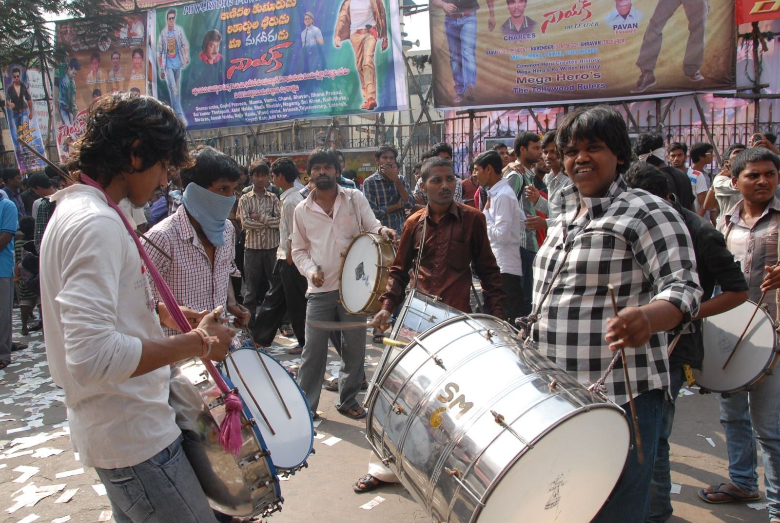 Nayak Movie Theater Hungama Pictures | Picture 359645