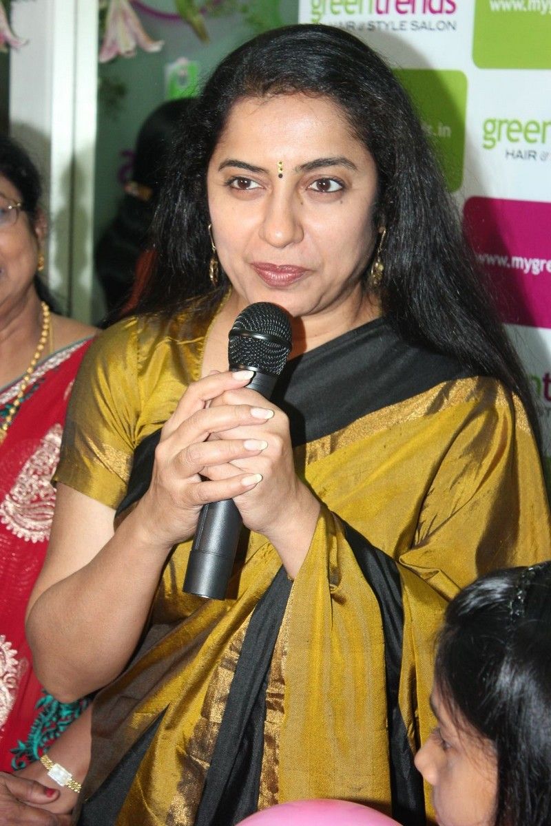 Suhasini Maniratnam - Suhasini Inuagurate 97th Green Trends Salon Pictures | Picture 366572