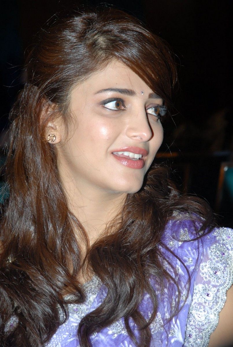 Shruti Haasan at Balupu Trailer Launch Pictures | Picture 369259