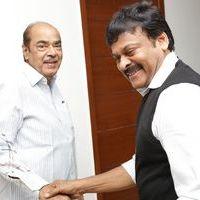 Chiru Meets to Ramanaidu Pictures | Picture 370021