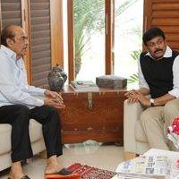 Chiru Meets to Ramanaidu Pictures | Picture 370029