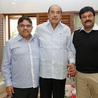 Chiru Meets to Ramanaidu Pictures | Picture 370034