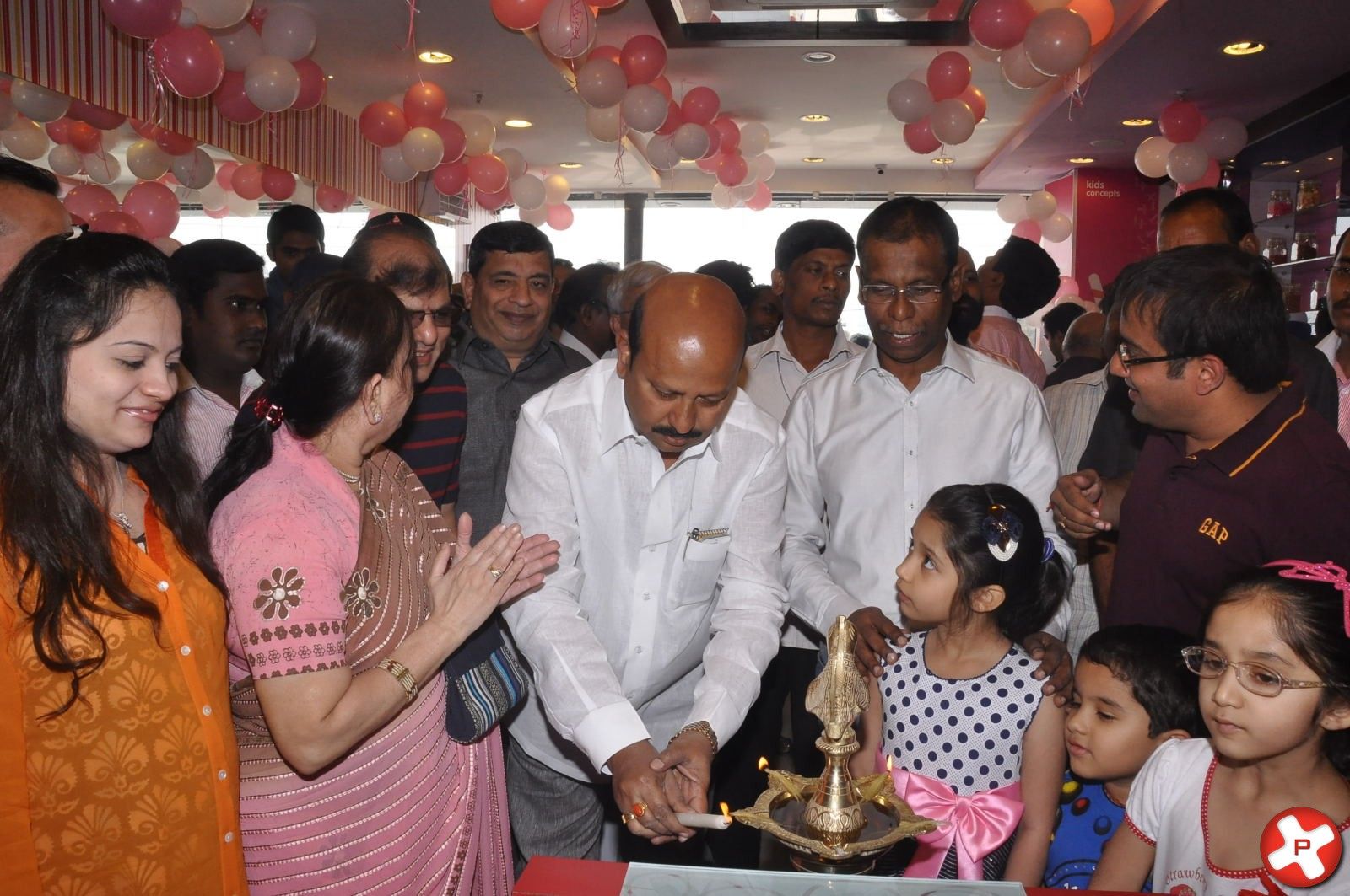 Cream Stone Parlour Launched By A K Khan At Kukatpally Pictures | Picture 370142
