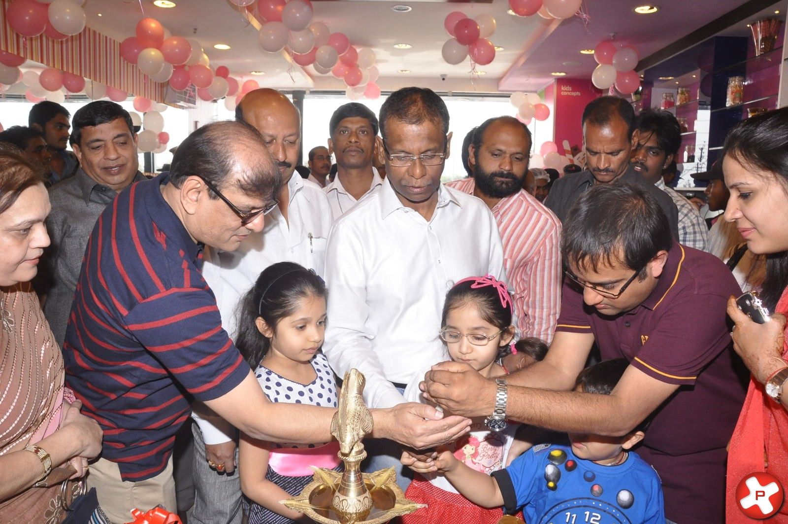 Cream Stone Parlour Launched By A K Khan At Kukatpally Pictures | Picture 370148