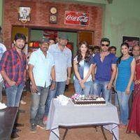 Shruti Haasan Birthday Celebrations at Yevadu Movie Set Pictures | Picture 371331