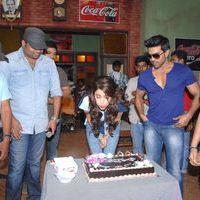 Shruti Haasan Birthday Celebrations at Yevadu Movie Set Pictures | Picture 371337