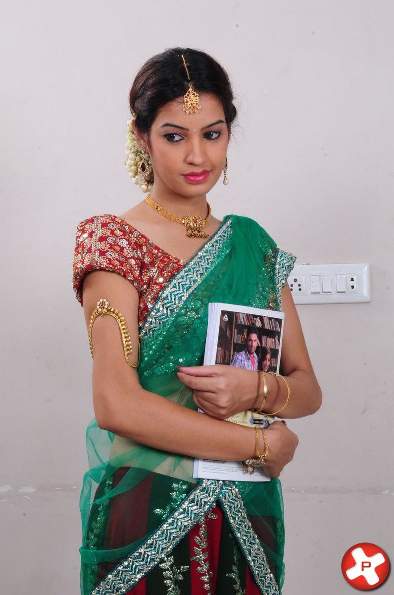 Deeksha Panth in Saree Stills | Picture 372384