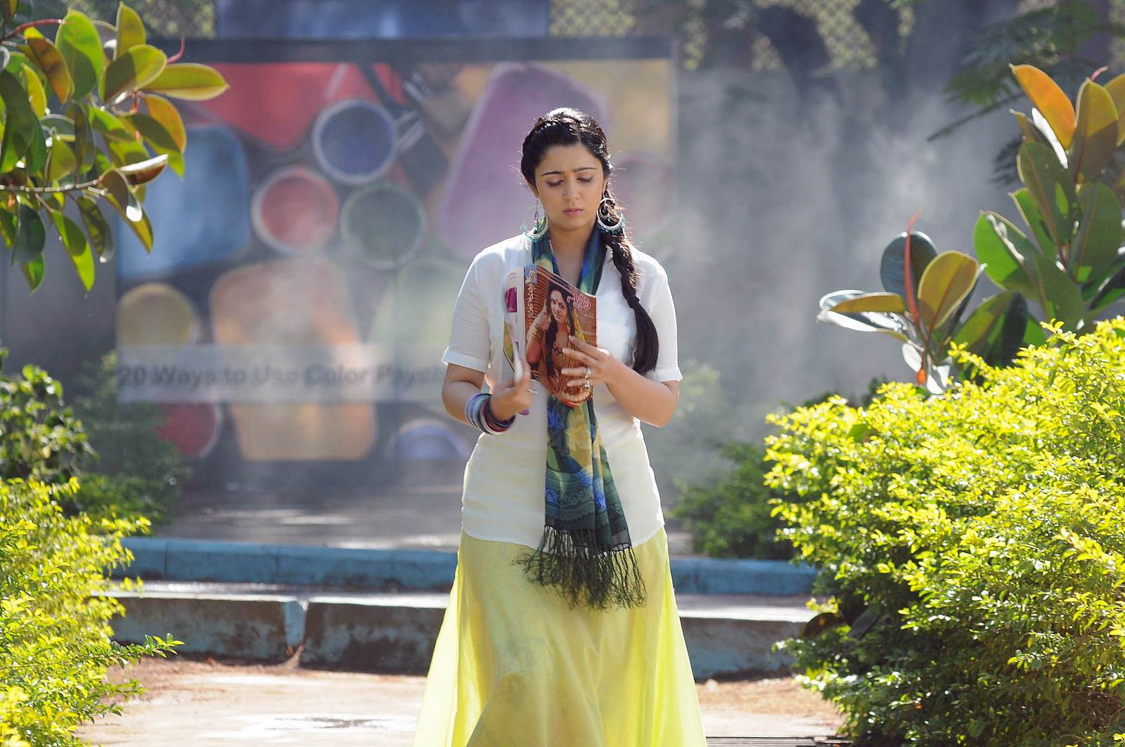 Charmi at Saradaga Ammayitho Shooting Spot Photos | Picture 503471