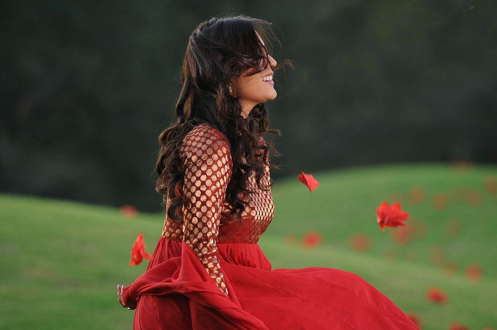 Nisha Agarwal - Saradaga Ammayitho Movie Song Photos | Picture 503555