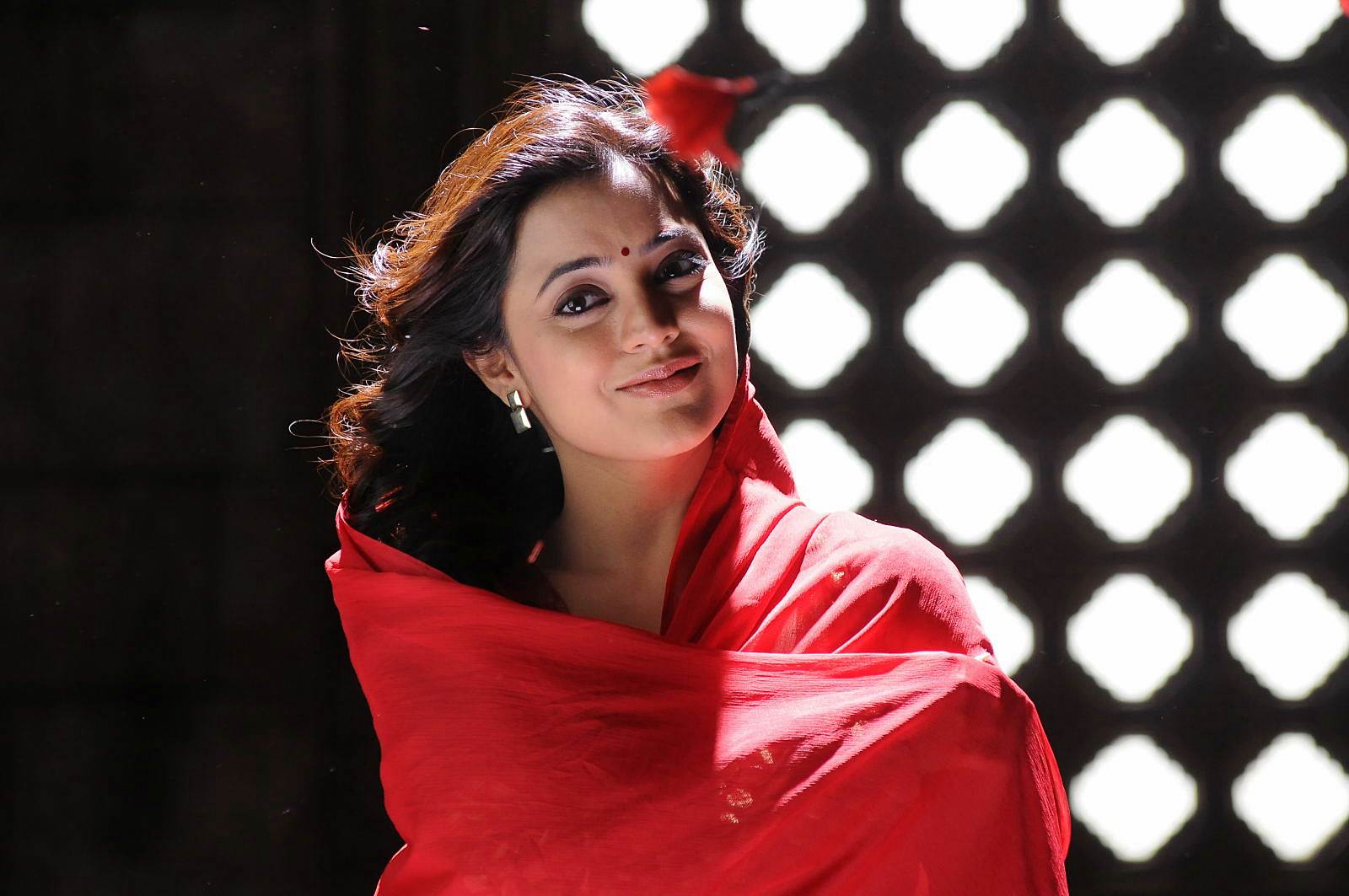 Nisha Agarwal - Saradaga Ammayitho Movie Song Photos | Picture 503574