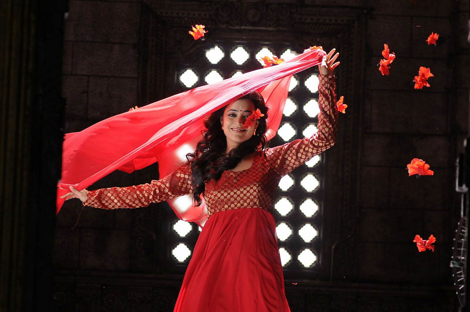 Nisha Agarwal - Saradaga Ammayitho Movie Song Photos | Picture 503642