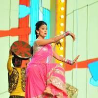 Shriya Saran Performance at Mirchi Music Awards 2013 Photos | Picture 521887