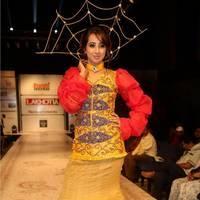 Sanjana Galrani Ramp Walk at Hyderabad Fashion Week Photos | Picture 524072