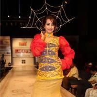 Sanjana Galrani Ramp Walk at Hyderabad Fashion Week Photos | Picture 524127