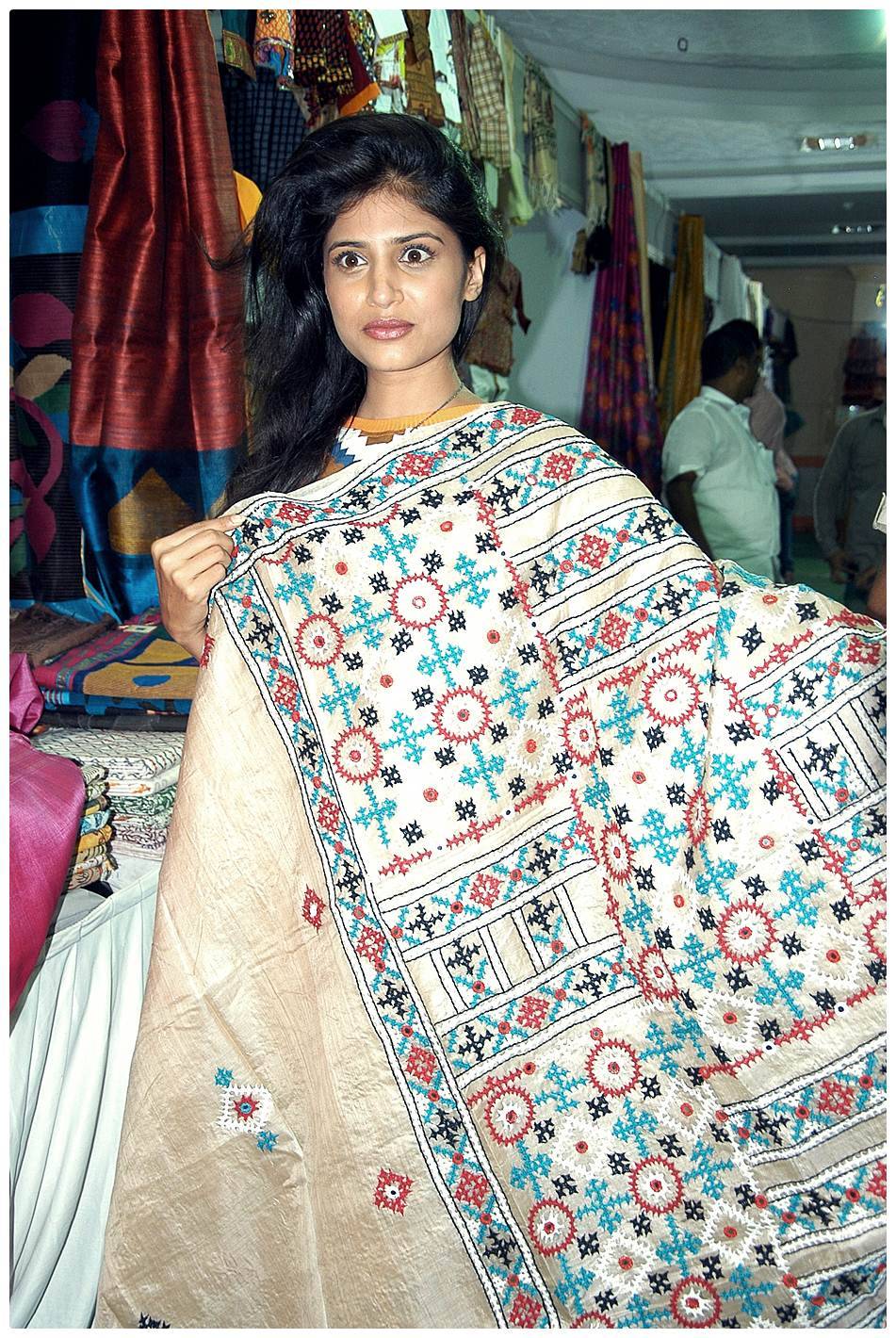 Shweta Pandit - Silk Of India Exhibition Cum Sale at TTD Kalyanamandapam Photos | Picture 475962