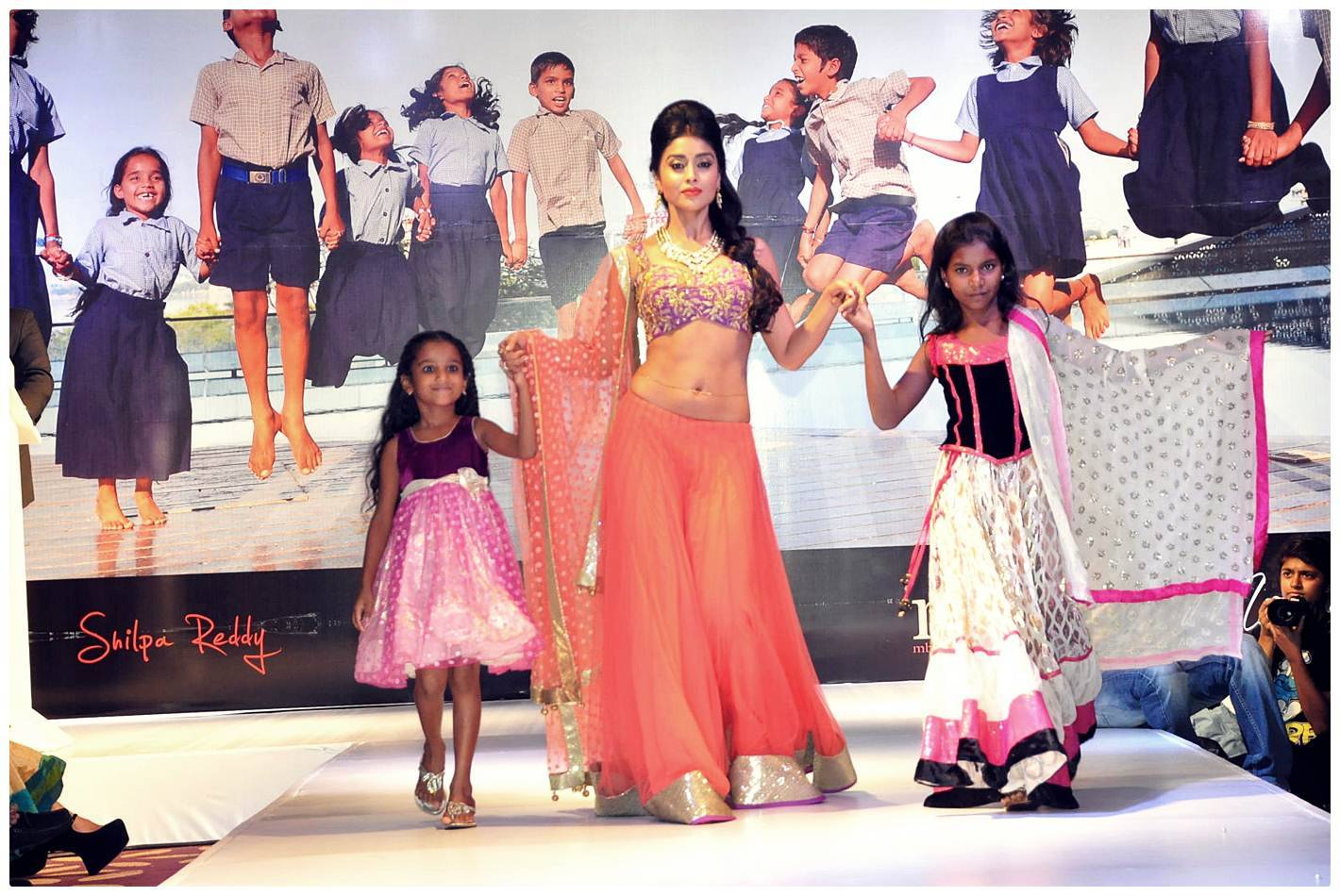 Shriya Saran Ramp Walk at Passionate Foundation Fashion Show Photos | Picture 477280