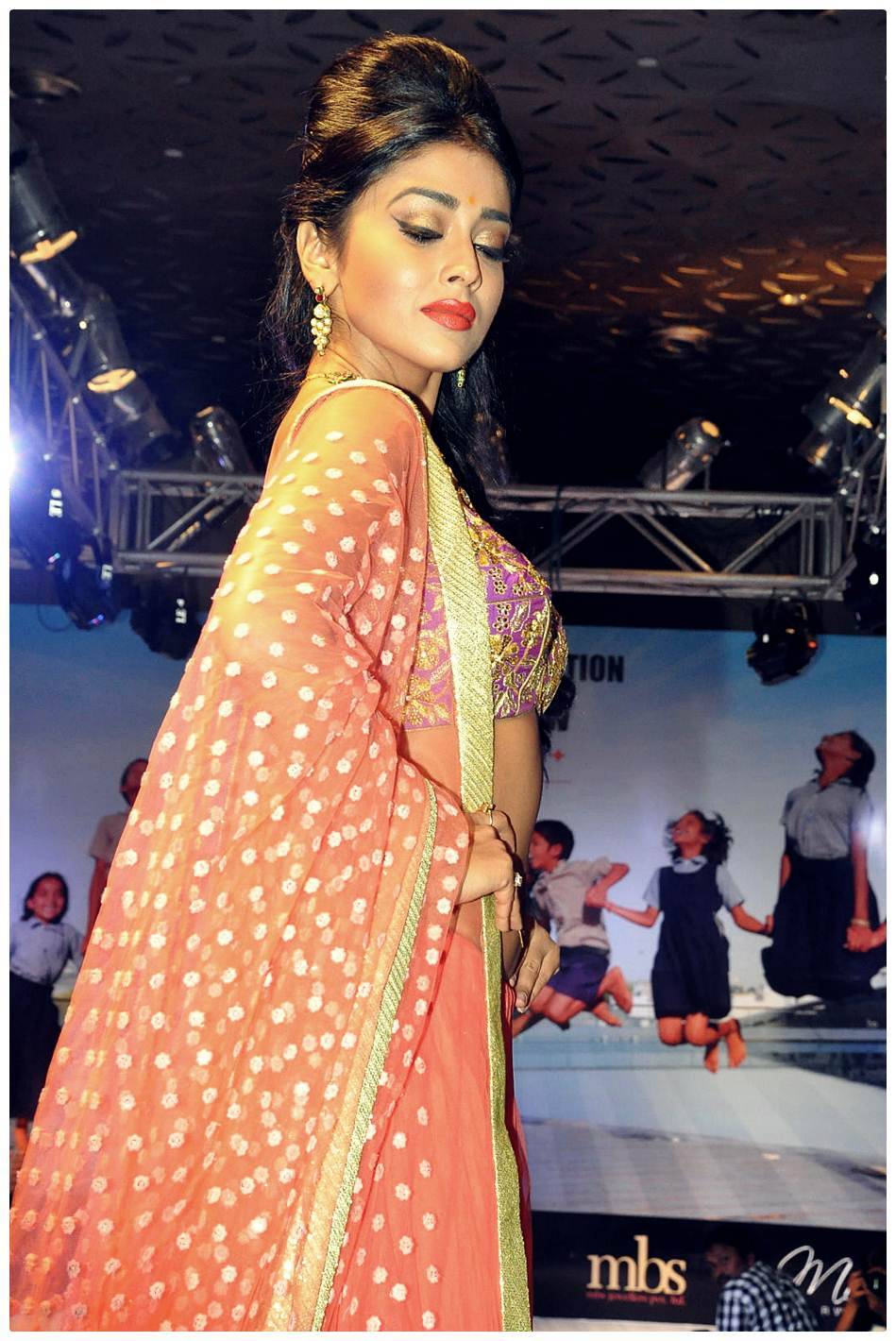 Shriya Saran Ramp Walk at Passionate Foundation Fashion Show Photos | Picture 477282