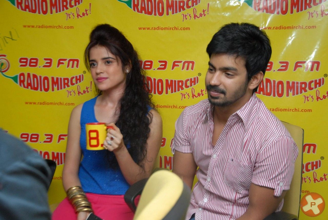 Back Bench Student Movie Team @ Radio Mirchi Pictures | Picture 404764