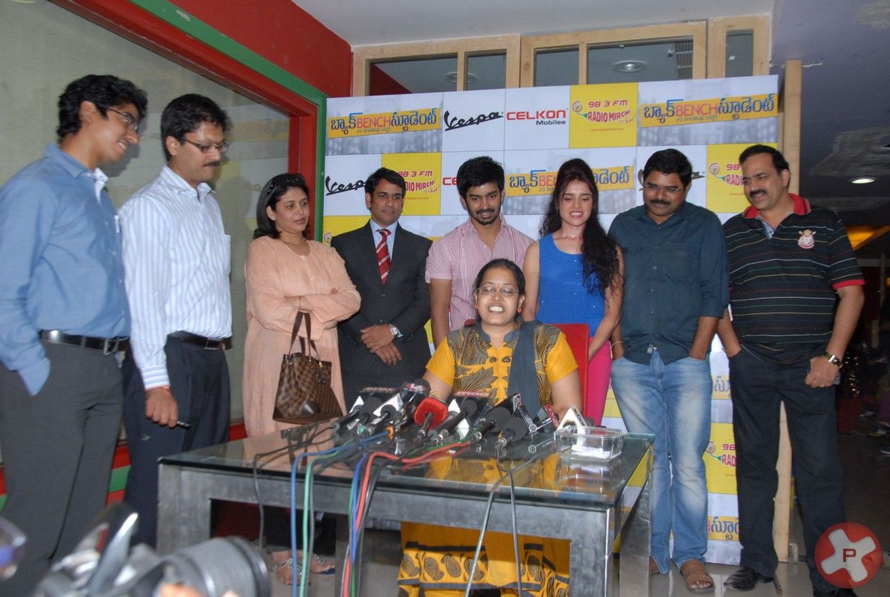 Back Bench Student Movie Team @ Radio Mirchi Pictures | Picture 404794
