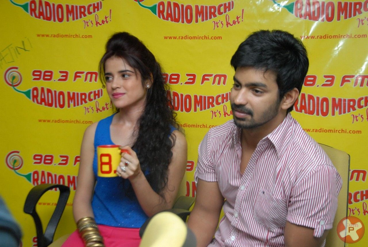Back Bench Student Movie Team @ Radio Mirchi Pictures | Picture 404798