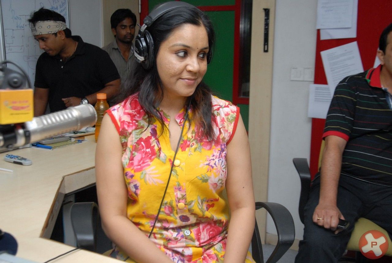Back Bench Student Movie Team @ Radio Mirchi Pictures | Picture 404832