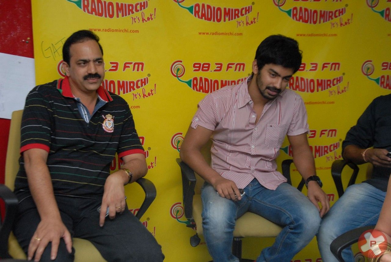 Back Bench Student Movie Team @ Radio Mirchi Pictures | Picture 404858