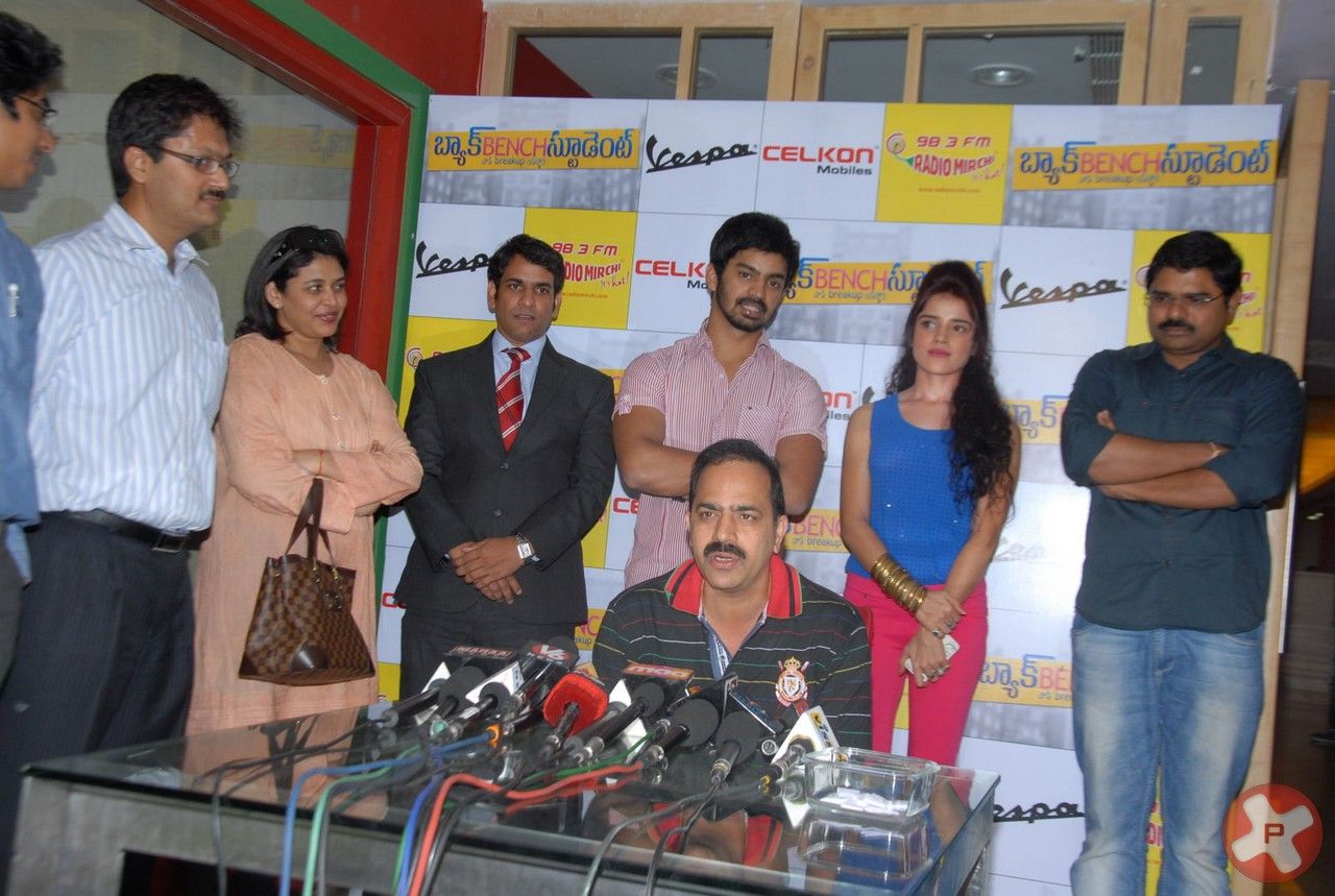 Back Bench Student Movie Team @ Radio Mirchi Pictures | Picture 404900