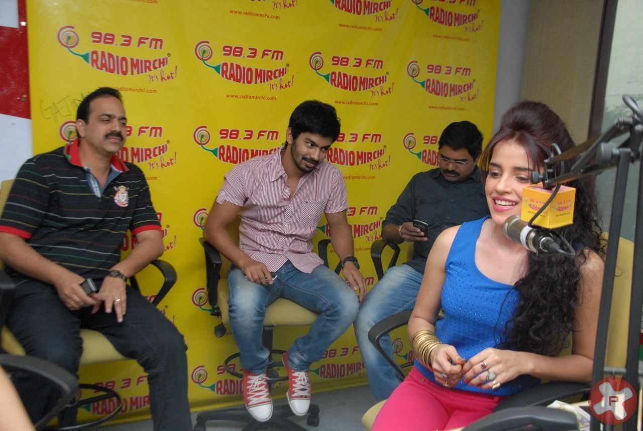 Back Bench Student Movie Team @ Radio Mirchi Pictures | Picture 404919