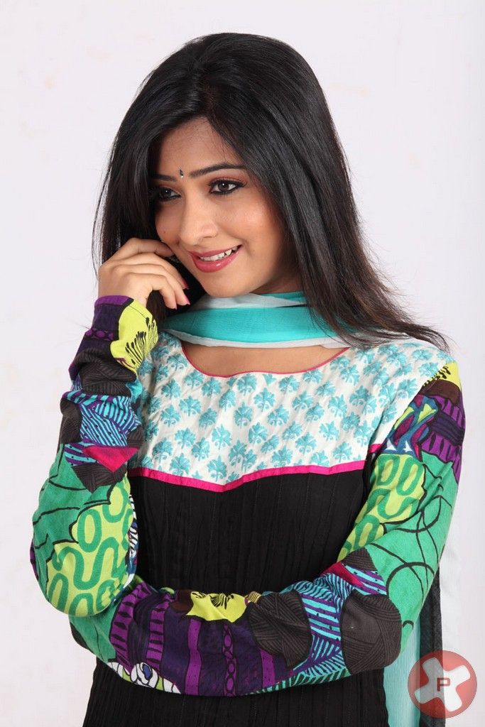 Radhika Pandit Latest Photo Shoot Gallery | Picture 415610