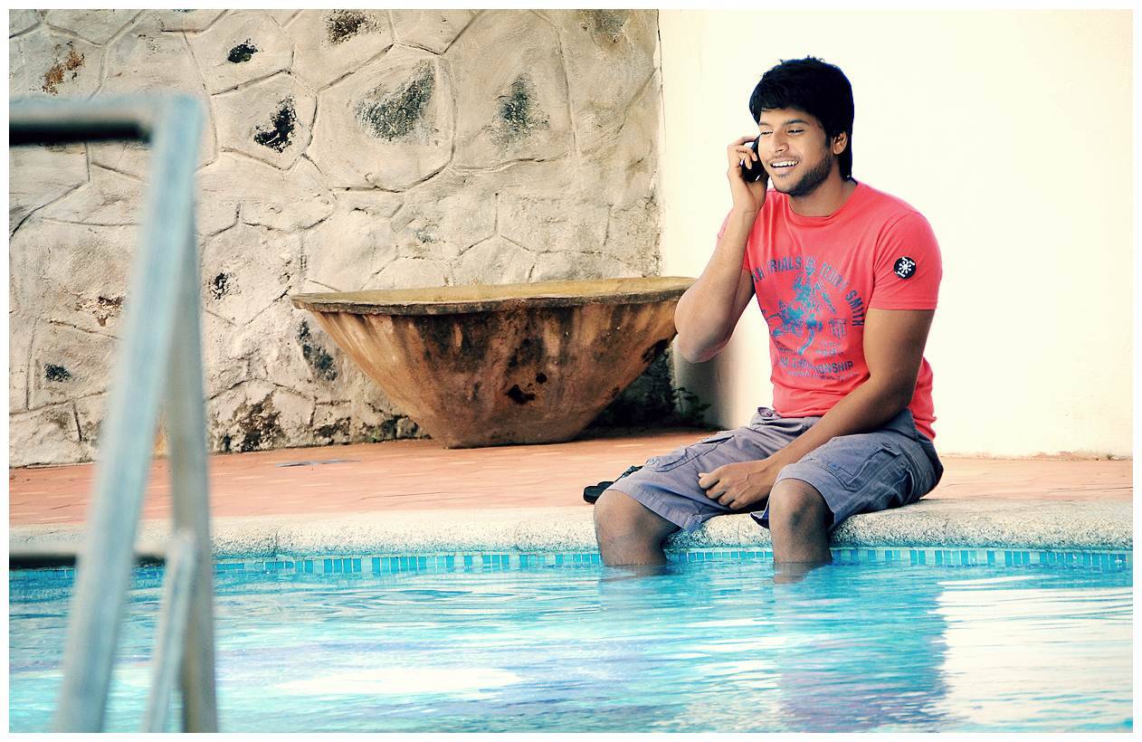 Sundeep Kishan - Mahesh Movie Hot & Spicy Stills | Picture 451808
