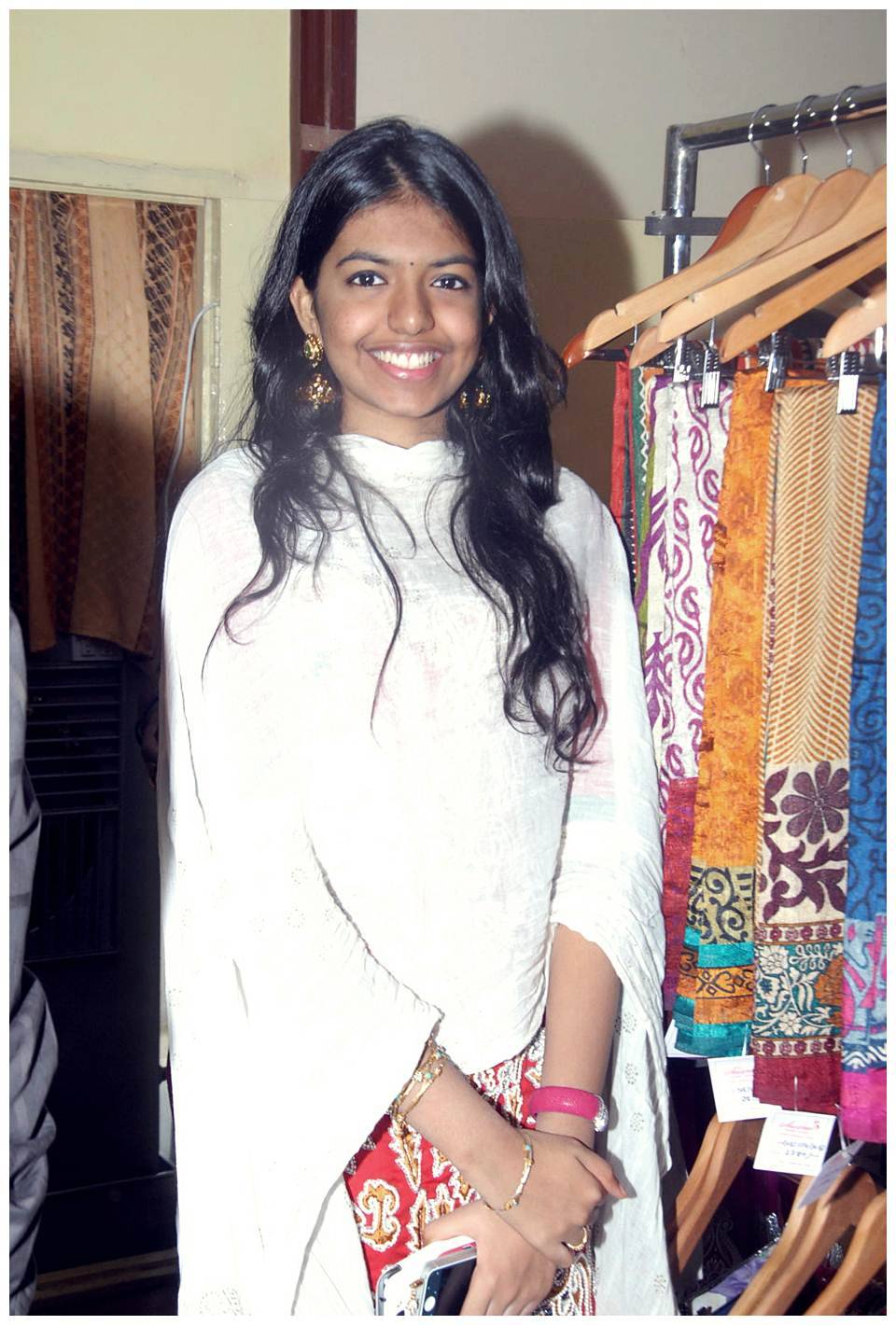 Jeevitha Rajsekhar launches ishaanvi fashion lounge photos | Picture 456552