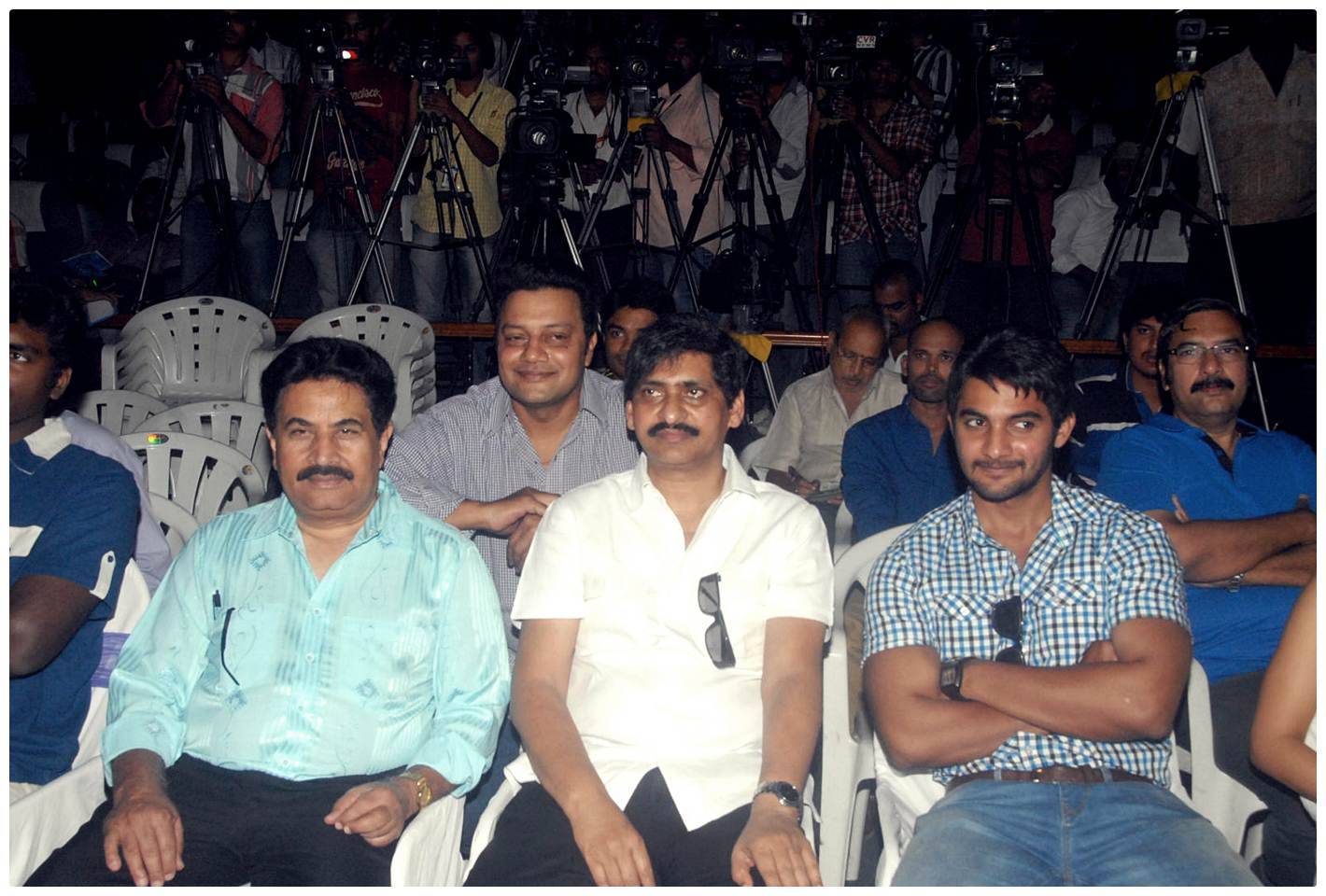 Ruff (Rough) Movie Logo Launch Photos | Picture 461975