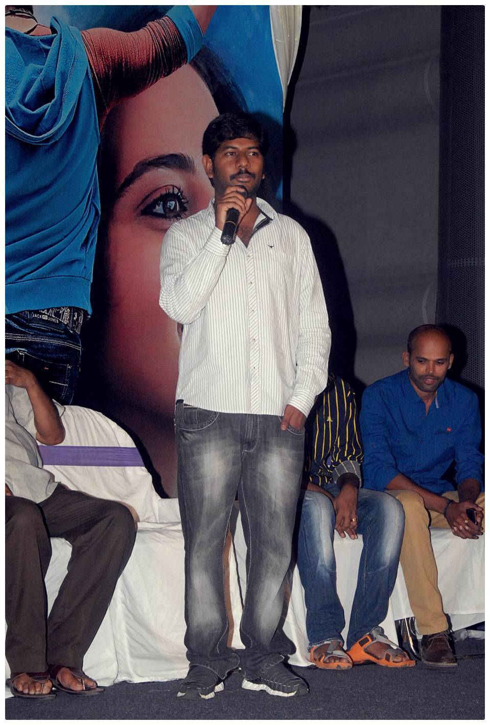 Ruff (Rough) Movie Logo Launch Photos | Picture 462034